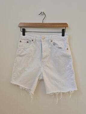 Zara White Denim Cutoff Shorts Frayed Hem Size 4